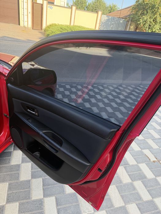 Продам Mazda 3.