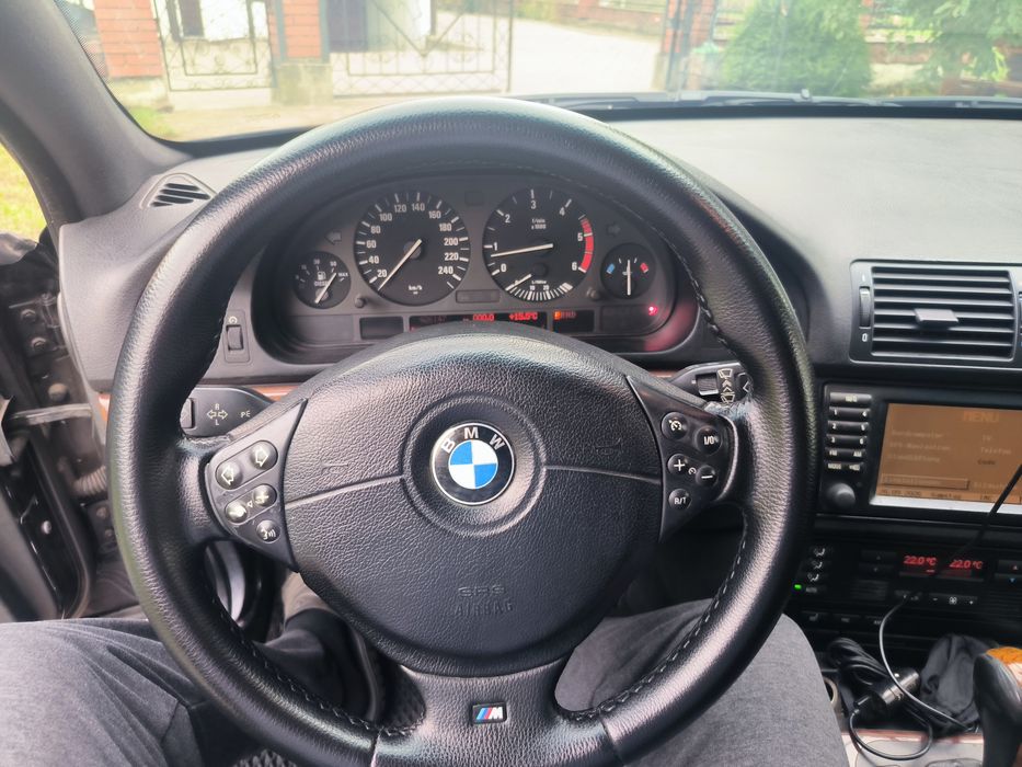 Продам автомобіль марки BMW E39