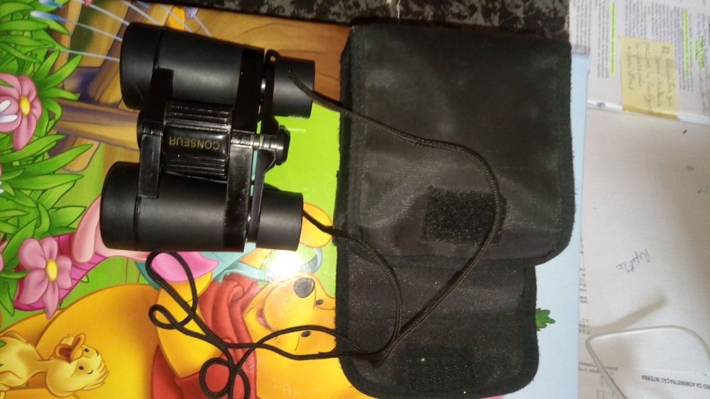 Binóculos escuteiros