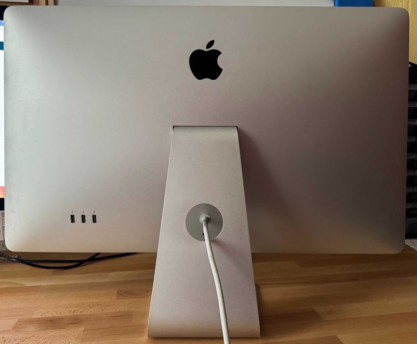 Apple LED Cinema Display 27 cali A1316 monitor 2560x1440 z IPS