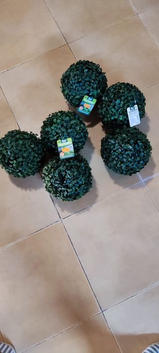 6 Buxos / 6 bolas de jardim artificial NOVAS
