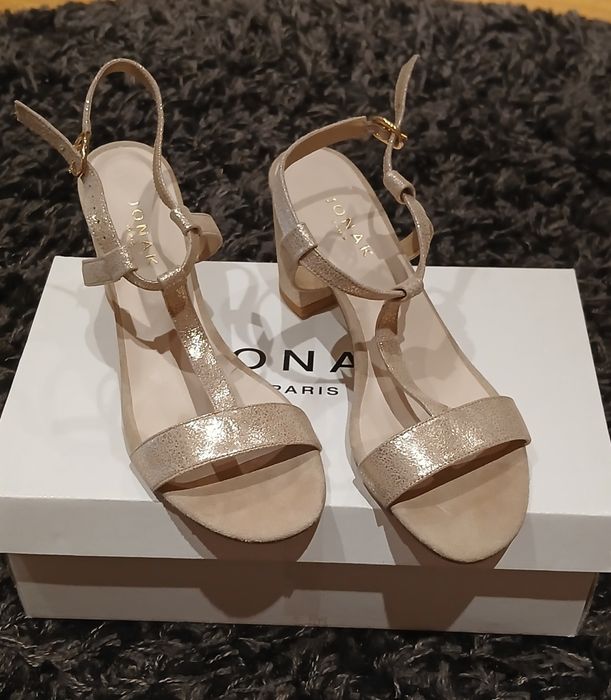 New Leather Sandals Size 39