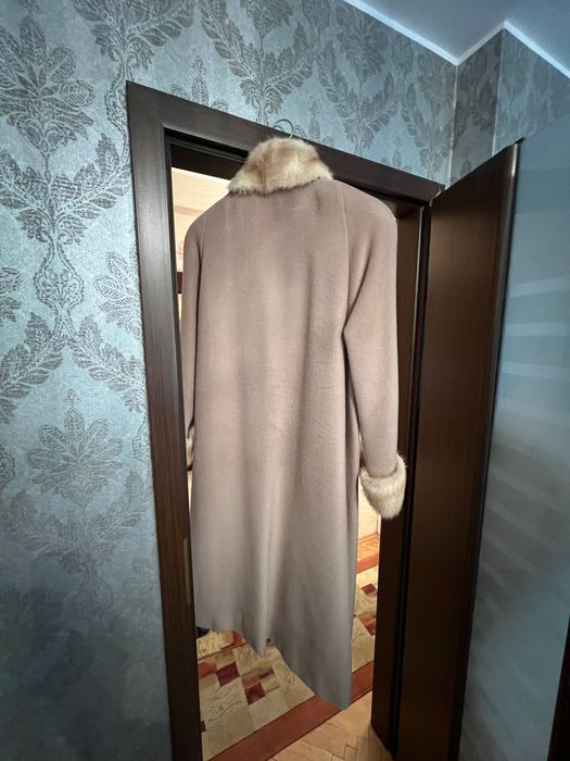 Płaszcz Aryton Bardzo ładny