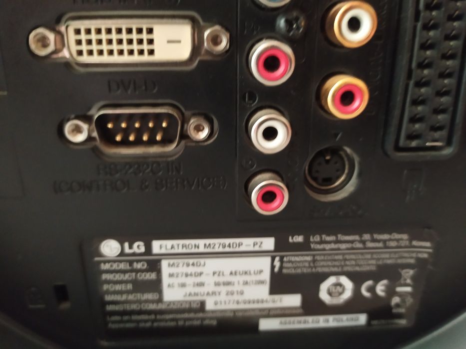 televisões avariadas para recuperação ou peças