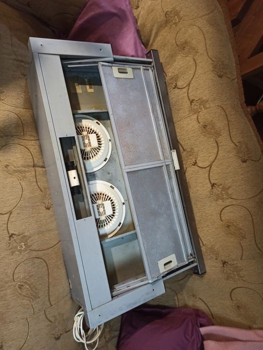 Продам двухмоторную мощную вытяжку Beat ( Словения)