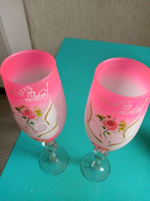 Бокалы свадебные.