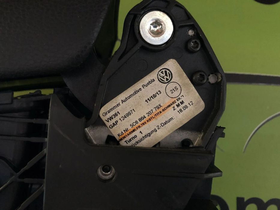 VW JETTA IV APOIO DE BRAÇO - Z397