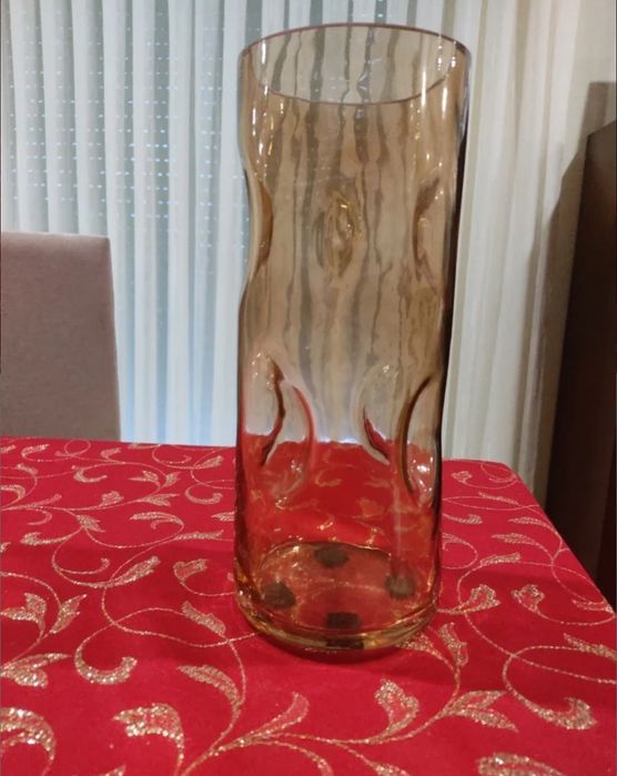 Jarra em vidro cor castanha