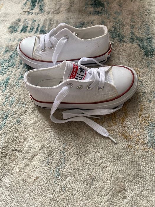 Sapatilhas converse novas