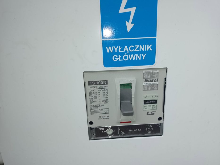 Skrzynka wyłącznik pradu nowy