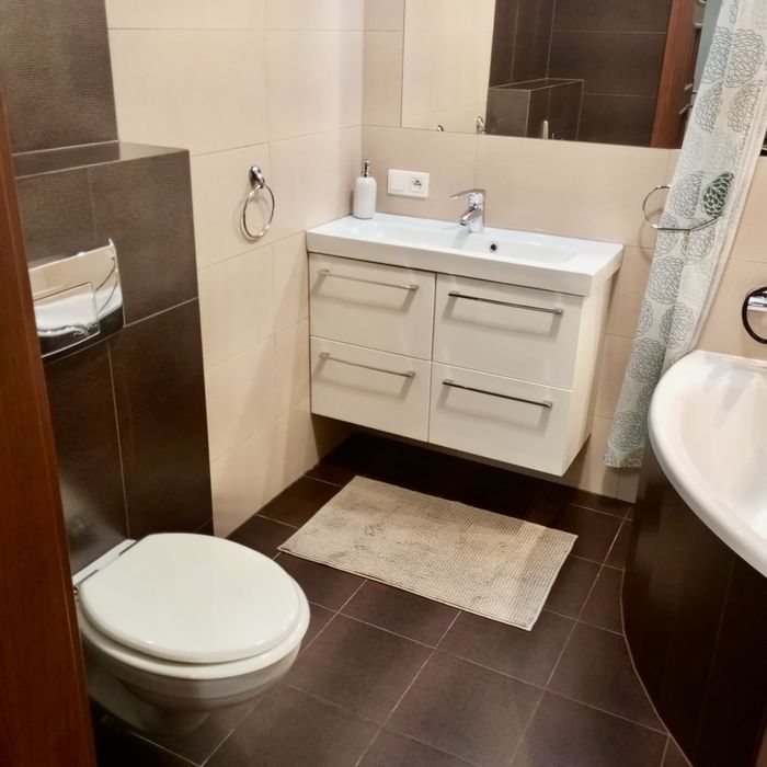 Przytulne mieszkanie do wynajecia w apartamentowcu blisko centrum
