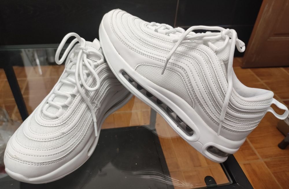 Sapatilhas brancas 37