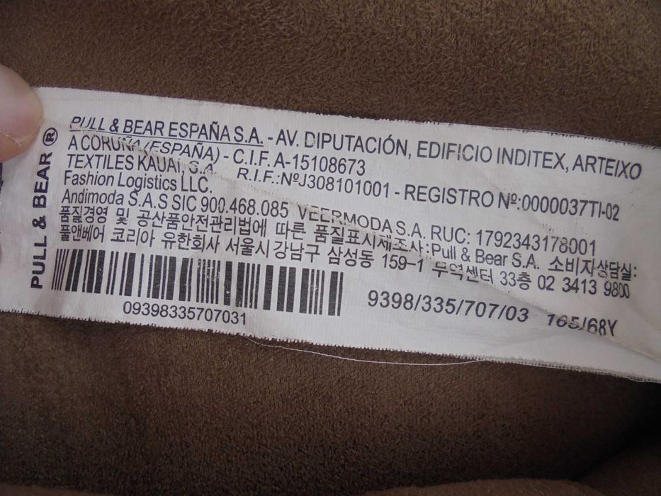 saia de mulher da marca PULL&BEAR