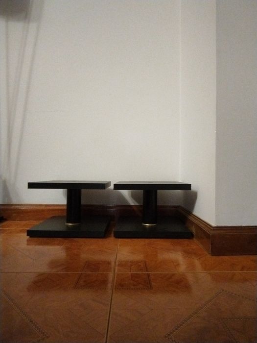 Suportes para alto-falantes