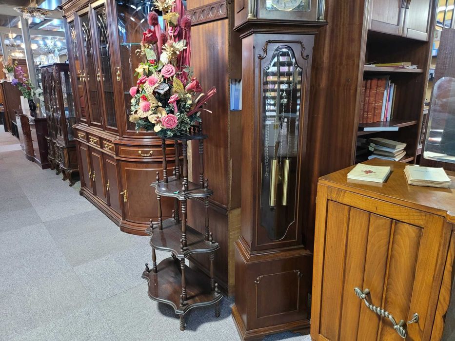 Pendulum Clock – Sold with a One-Year Functionality Warranty64584251115522123