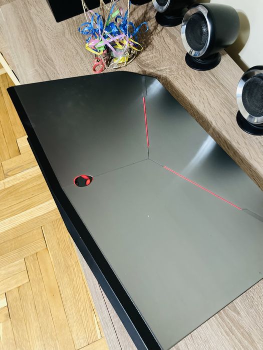 Ігровий ноутбук Alienware DELL