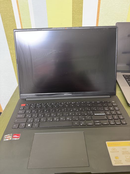 Asus Vivobook S16