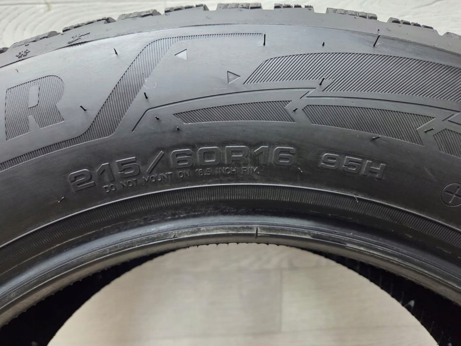 opona zimowa goodyear ultragrip performance 3 215/60r16 95 h