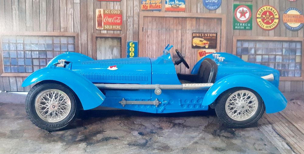 Bugatti Burago escala 1/18