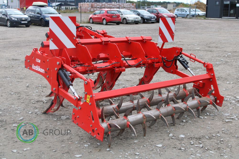 Pług dłutowy Ozdoken CGM-5 - 5 łap
