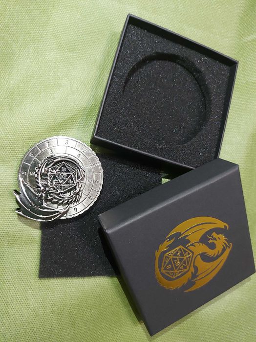 Металевий спіннер-ролер для гральних кісток