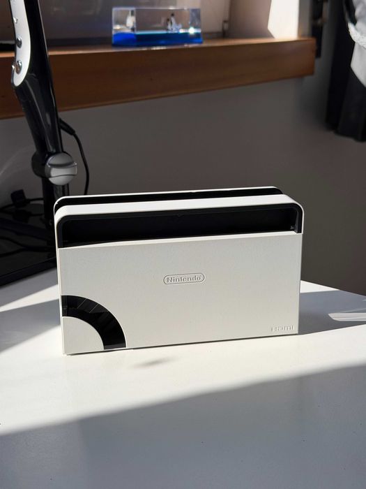 Nintendo Switch OLED White 64 GB