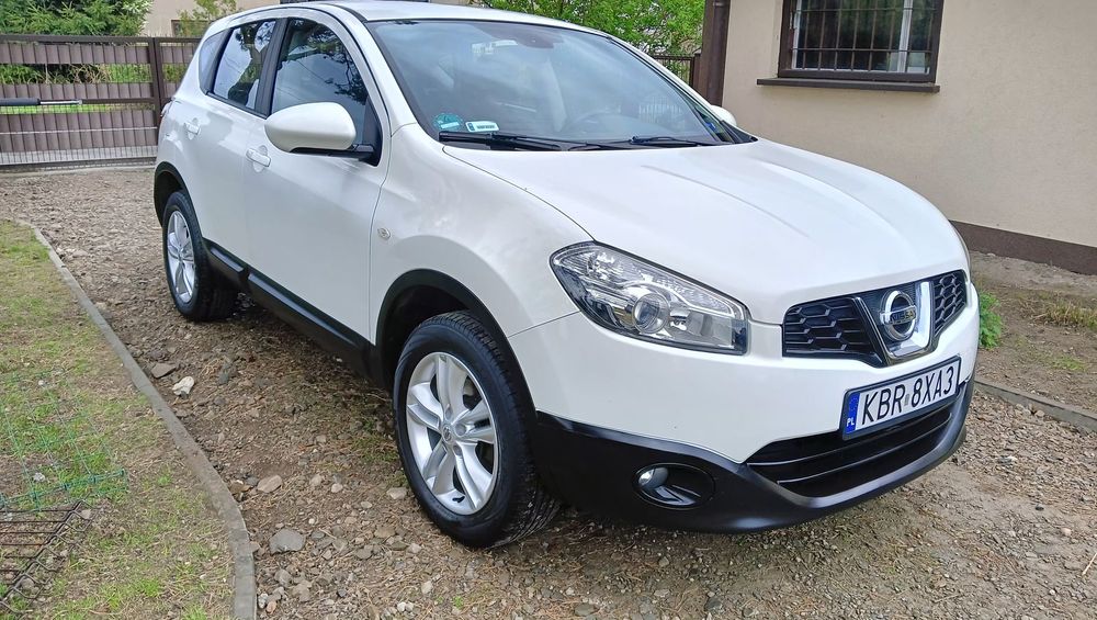 Nissan Qashqai Nissan Qashqai 2010 rok 1,6 będzyna