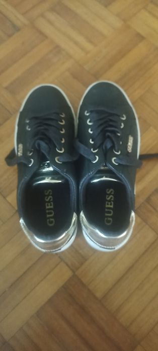 Sapatilhas Guess 36
