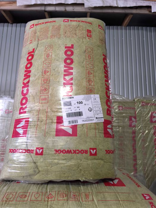 Блок, цемент, піноблоки, цегла, та інш.