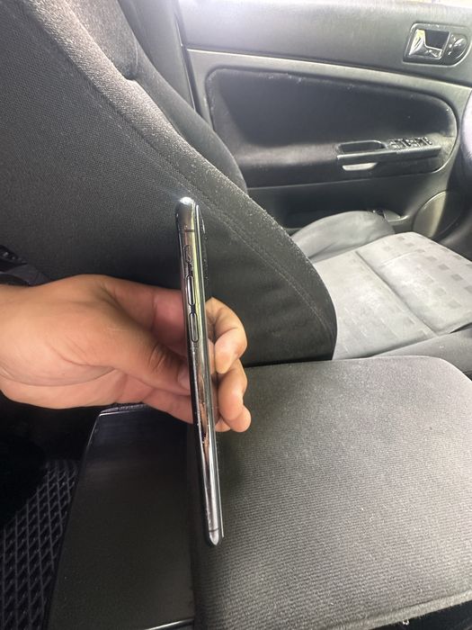 Iphone x 10 в гарному стані