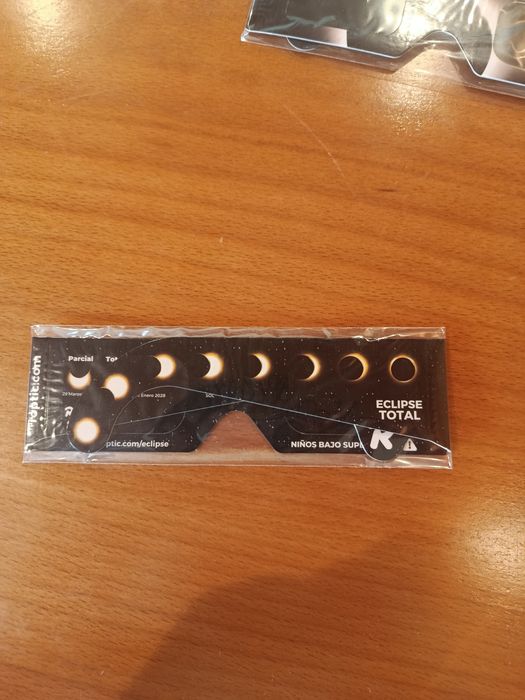 Óculos eclipse solar