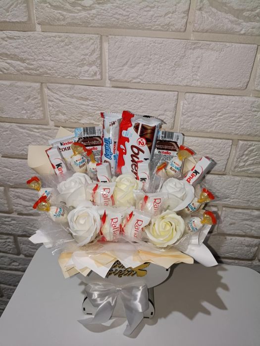 Kielich komunijny z słodyczy Kinder