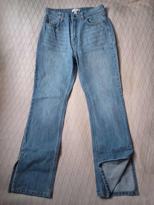 H&M 38r proste niebieskie dżinsy z rozcięciem