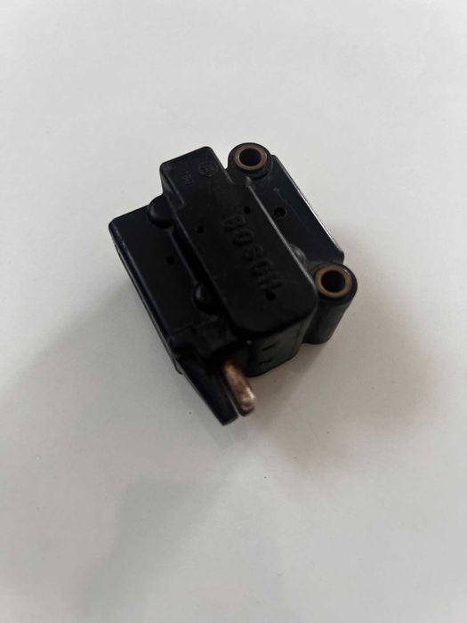 Mercedes w201 M102 Regulator ciśnienia paliwa EHA Bosch benzyna
