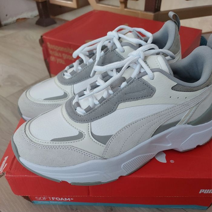 Жіночі кросівки PUMA