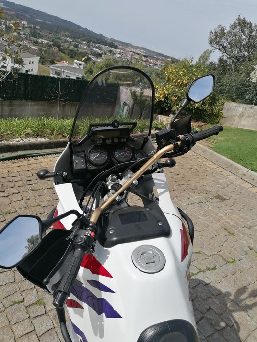 Honda Africa Twin RD7 XRV 750