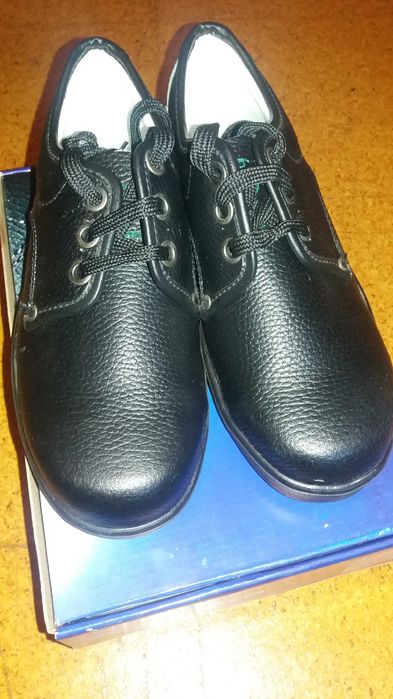 Sapatos de Trabalho NOVOS com Biqueira Aço! Pretos NR 39