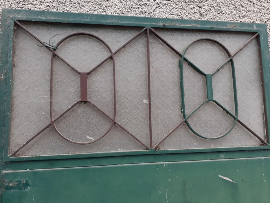 Porta de ferro completa