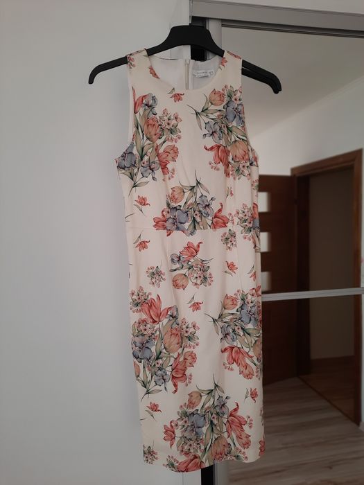 Elegancka sukienka Reserved kwiatowy print 36