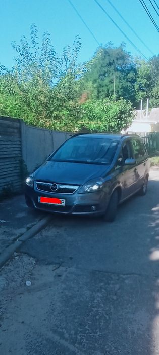 Opel zafira b 2005
