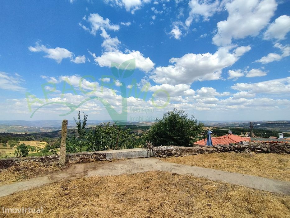 Moradia com espaço exterior em Penela Beira
