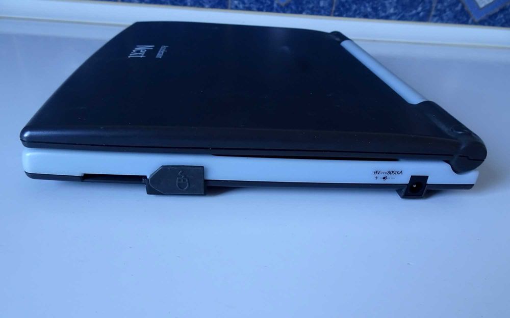 Accelerator Next Laptop edukacyjny i do gier niemieckojęzyczny