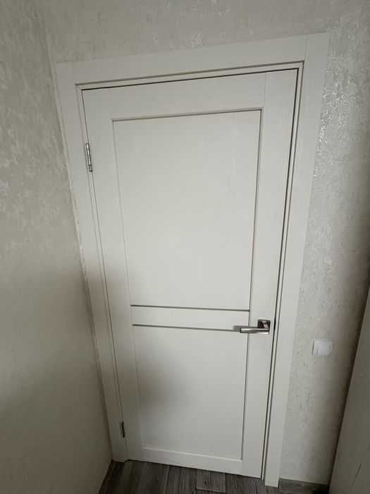 Продам межкомнатную дверь б.у
