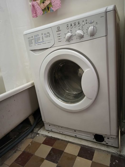 Indesit WISL 86 IT V