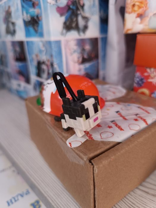 Кіндер Майнкрафт Kinder Joy Minecraft Алекс, Кіт, Скелет, Павук, Золотий блок