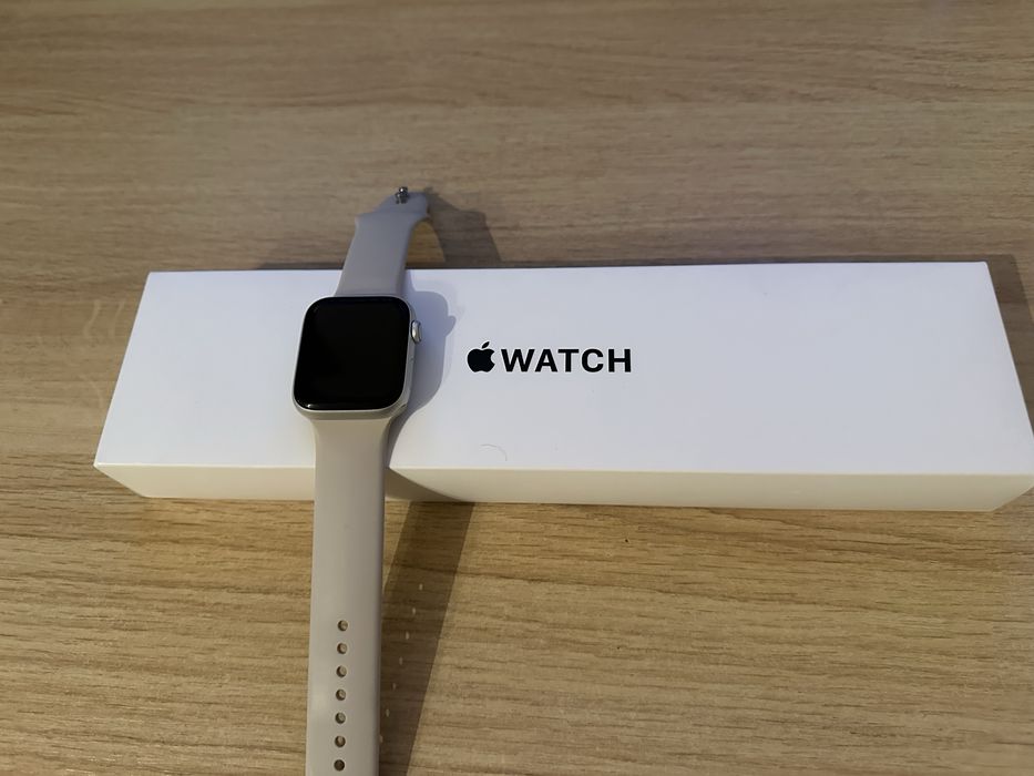 Apple Watch SE 44 mm Cellular LTE + 12 pasków + organizer | BD stan