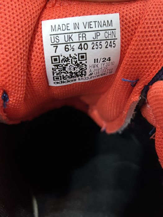 Продам дитячі кросівки Adidas