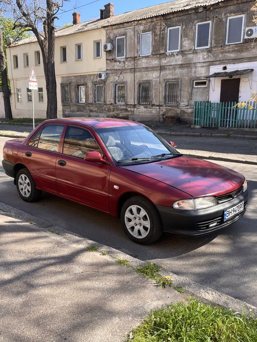MITSUBISHI  LANCER  1.3мотор