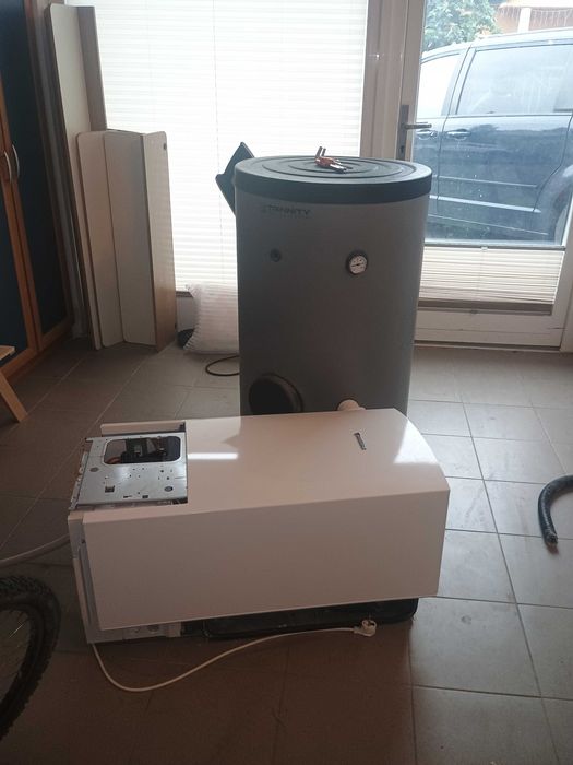 Kompletna kotłownia: Kocioł JUNKERS Cerapur Smart ZSB 24 + Zasobnik CWU TRINNITY 160L +