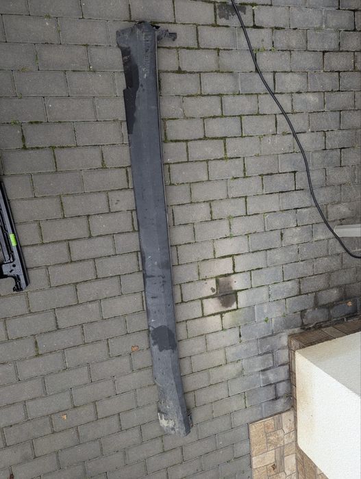 Накладка порога Polestar2(права)